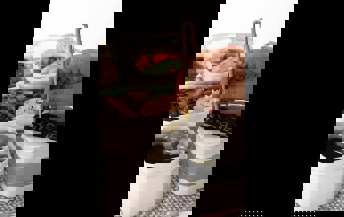 A Flying bento | לירון כהן