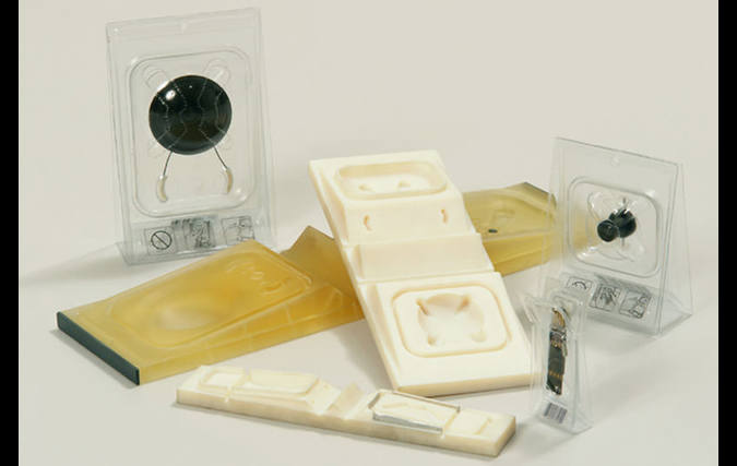 Hollow / חלולים | אליה אשכנזי