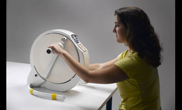 המאמן הפסיבי, מכשיר פזיותרפיה ביתי | דורון לוין