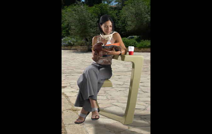 ריהוט במרחב הציבורי | מיטל בן-גל