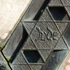 איך גנגסטרים יהודים כמעט רצחו את היטלר