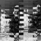 "SUBURBIA" - הצצה לחוג לתקשורת צילומית