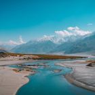 הרחקת קולואידים מינרליים ממים על ידי זרימה תנודתית