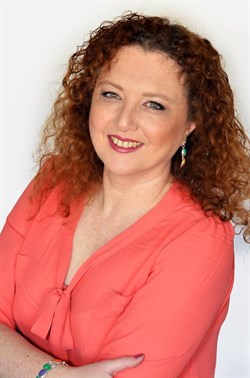 יוליה ריינשמידט