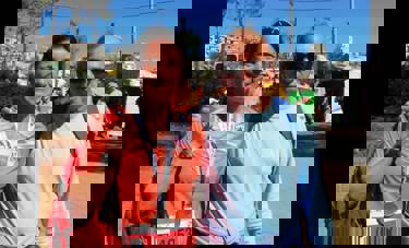 ד"ר מיכל אלחנתי עם פרופ' ברטולד פרידלנדר 