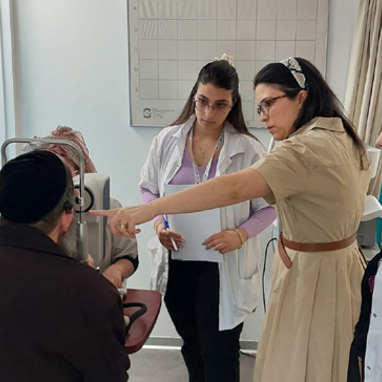 מרפאת קטרט חדשה 2025, מטופל במרפאה