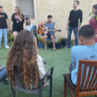 להקת הנביאים בקהילה ובקליפ סוף שנה